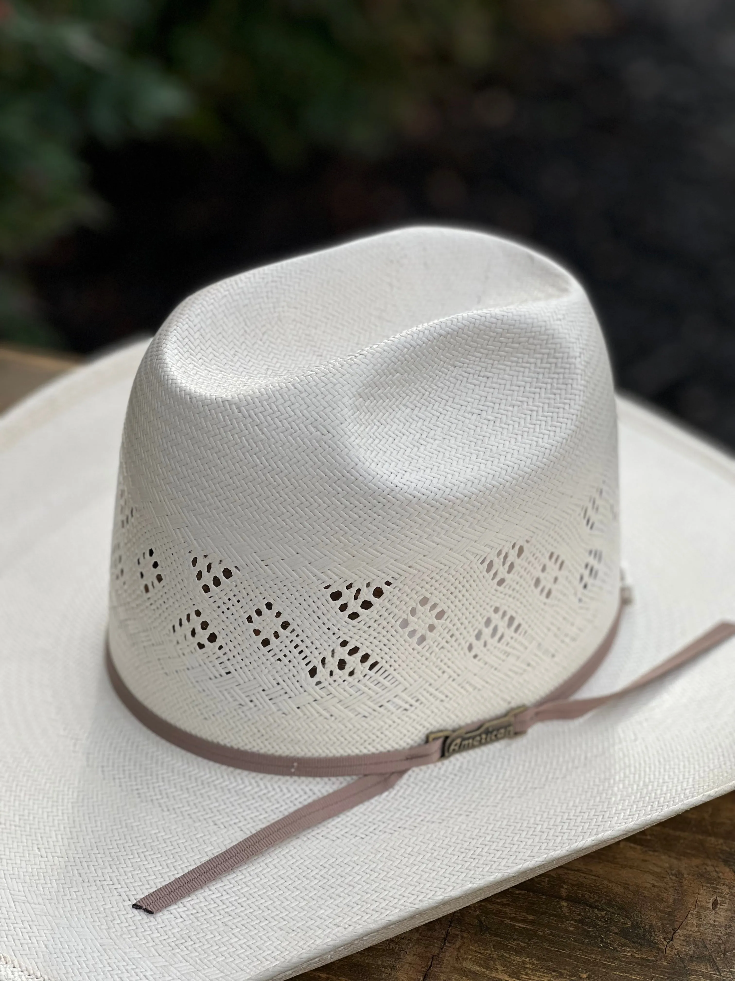 American Hat Co. Straw #8500 Crown: Minnick Brim: 4" CHL Trim: 2 CAHS