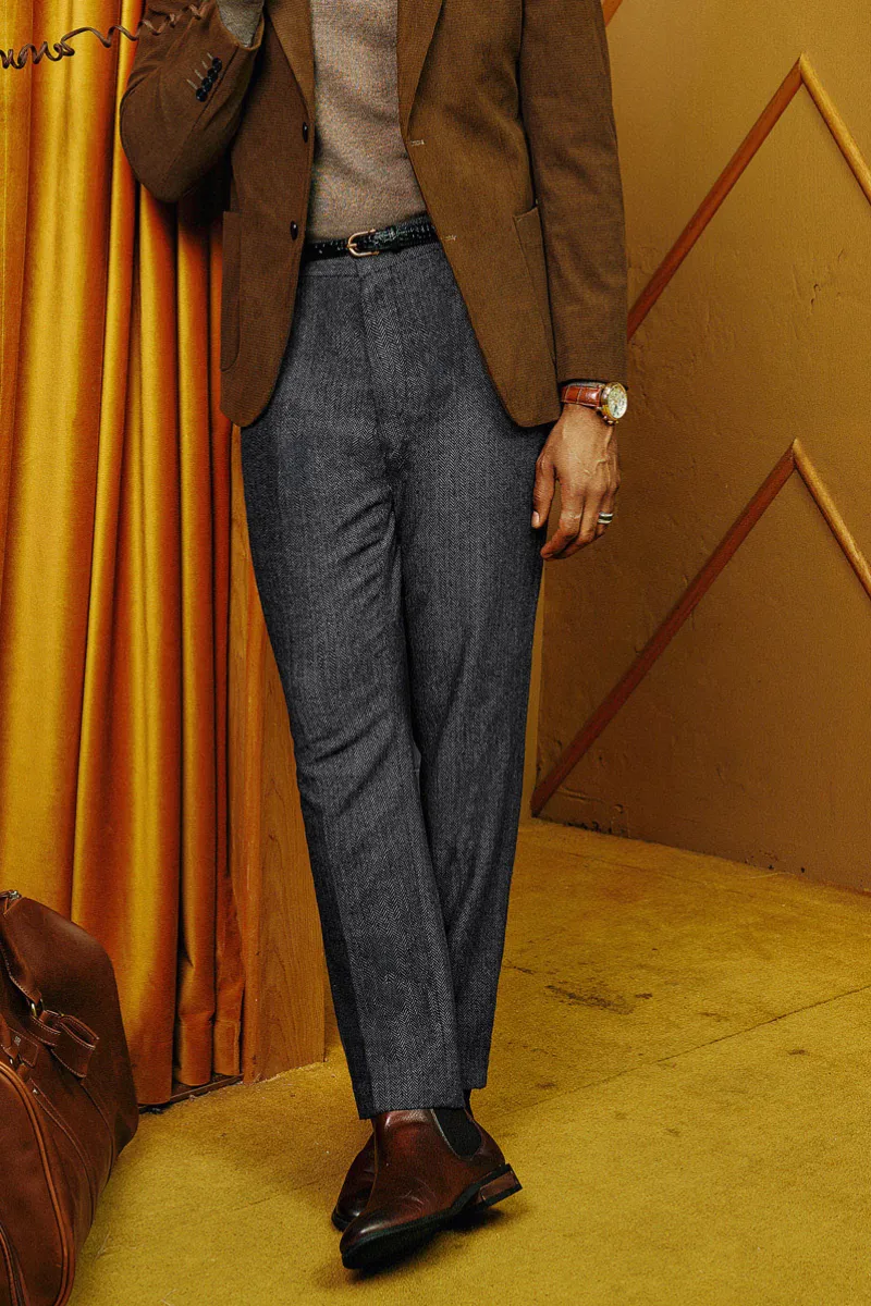 Men Regular Fit Pants Casual Multi-Pocket Herringbone Textured Trousers