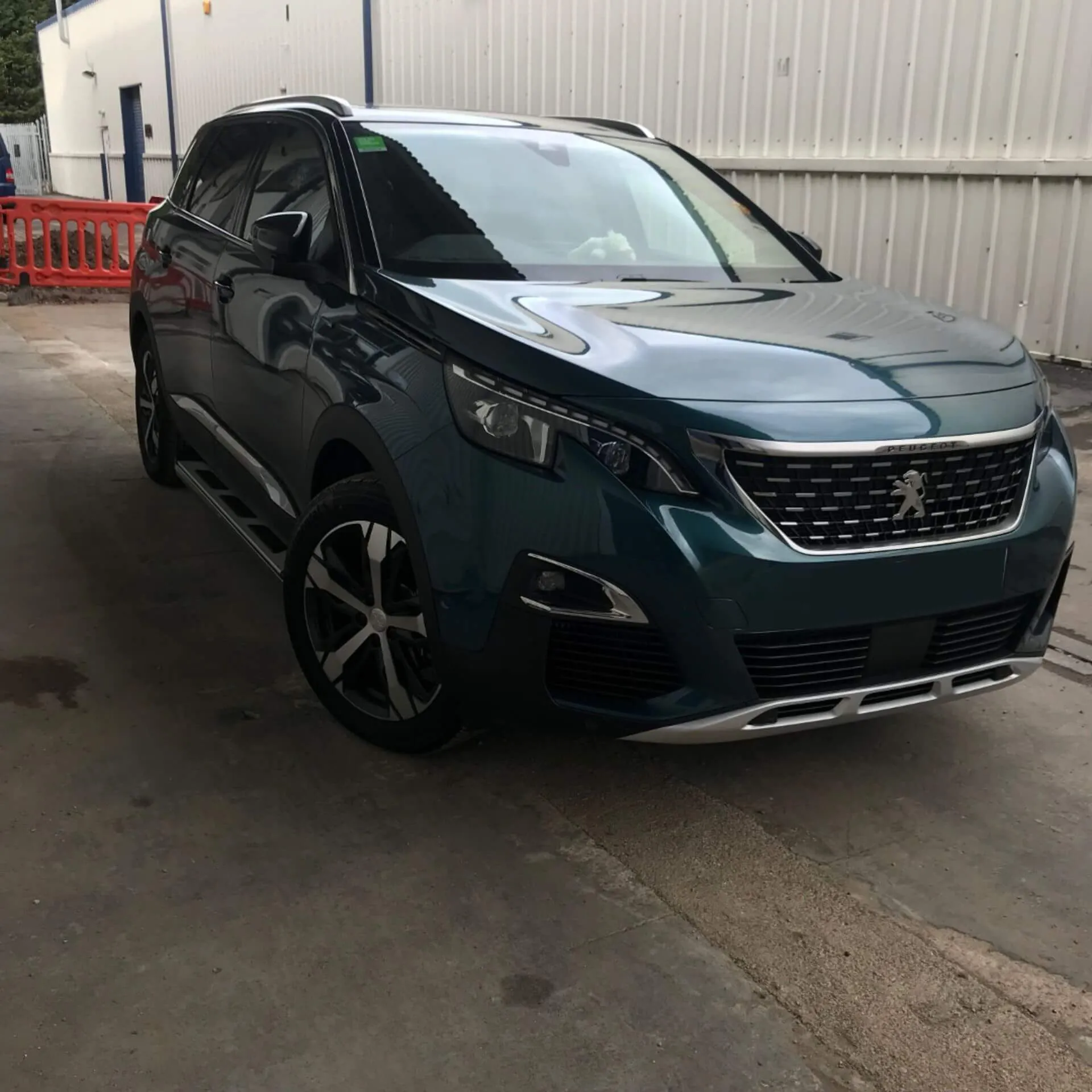Suburban Side Steps Running Boards for Peugeot 5008 2017 