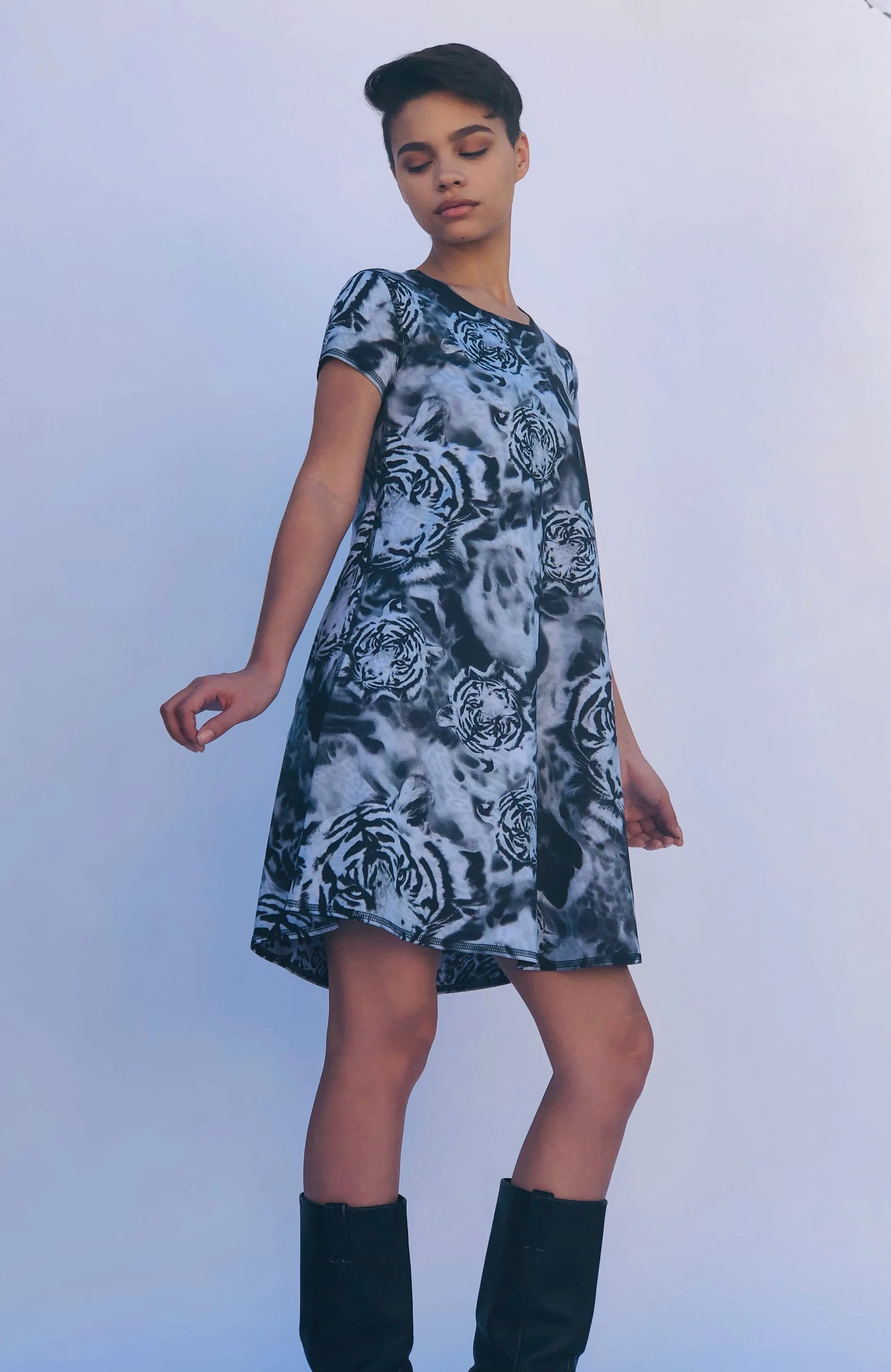 SWING DRESS WHITE TIGER/SNOW LEOPARD