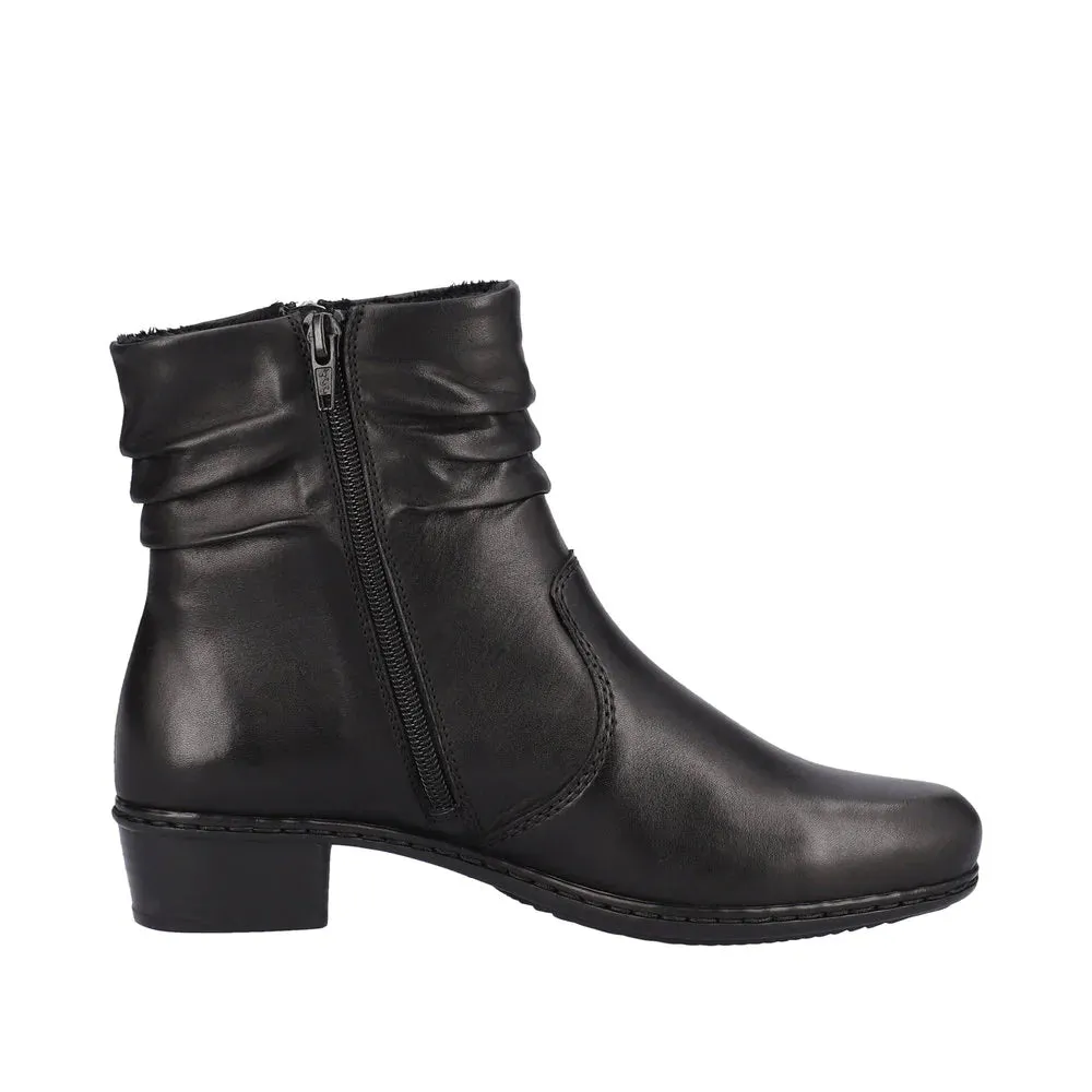 Y0756-00 Black Zip